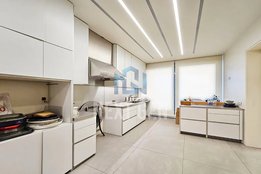 Apartment for rent in Ras Beirut, Beirut, Lebanon