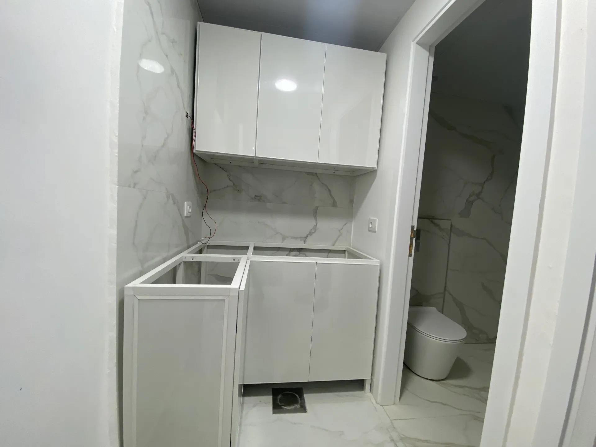 Apartment for rent in Ramlet el baida, beirut, lebanon - 1 bed, 2.0 bath