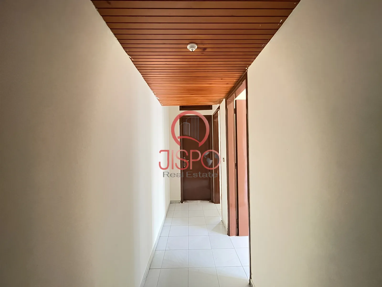 Apartment for Sale in Qornet El Hamra