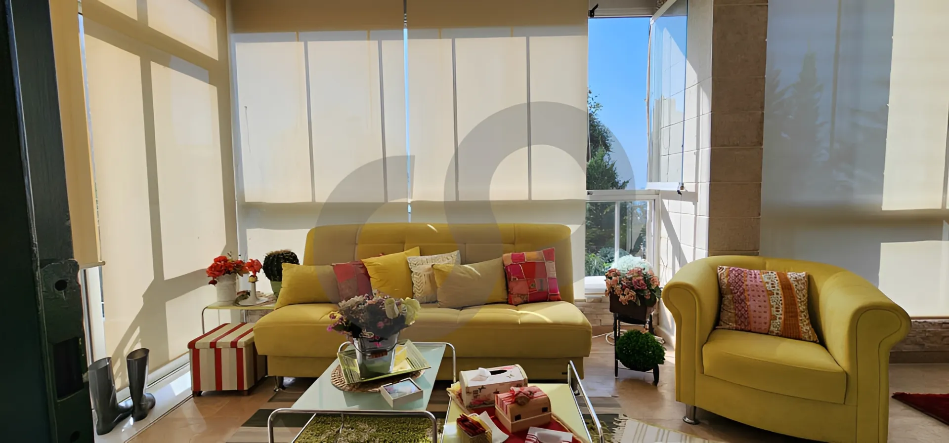 Apartment for Sale in Mazraat Yachoua - 3 bed, 4 bath