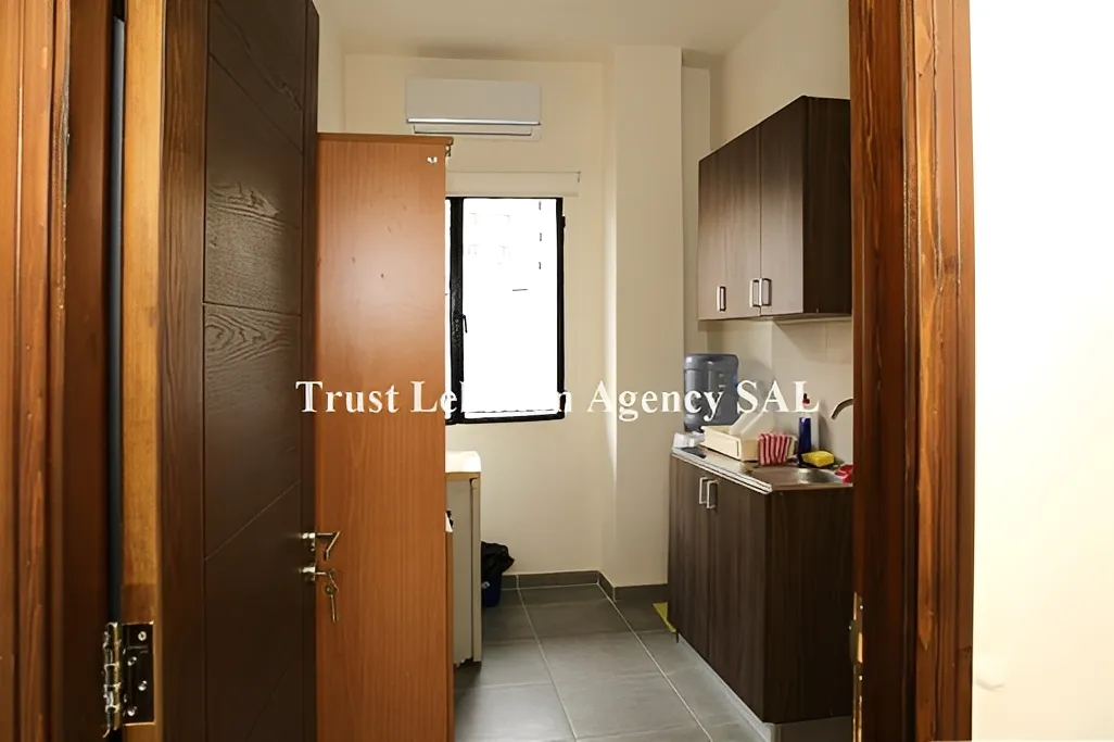 Office For Rent in Metn, Dekweneh