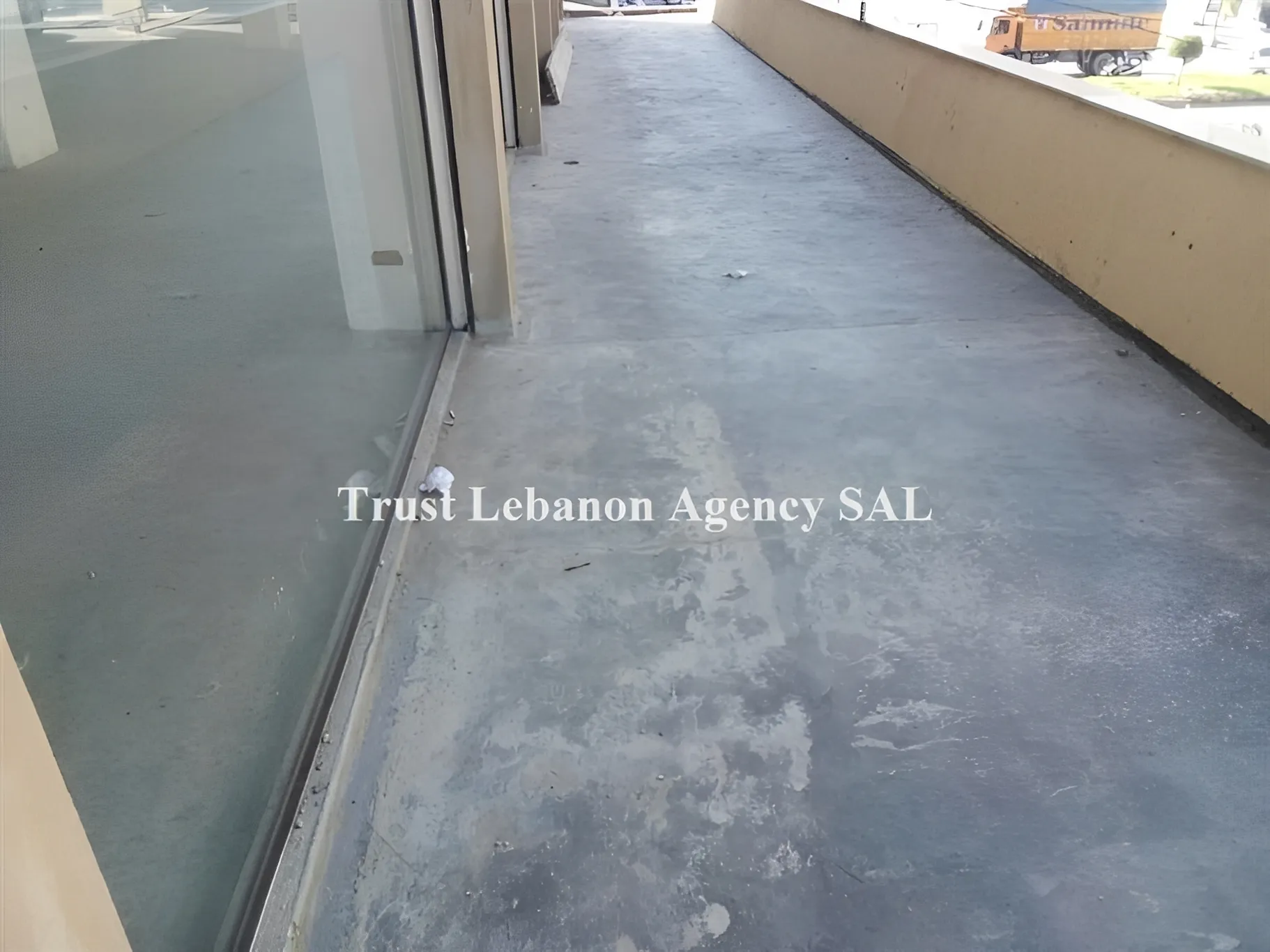 Commercial Property For Rent in Metn, Dawra