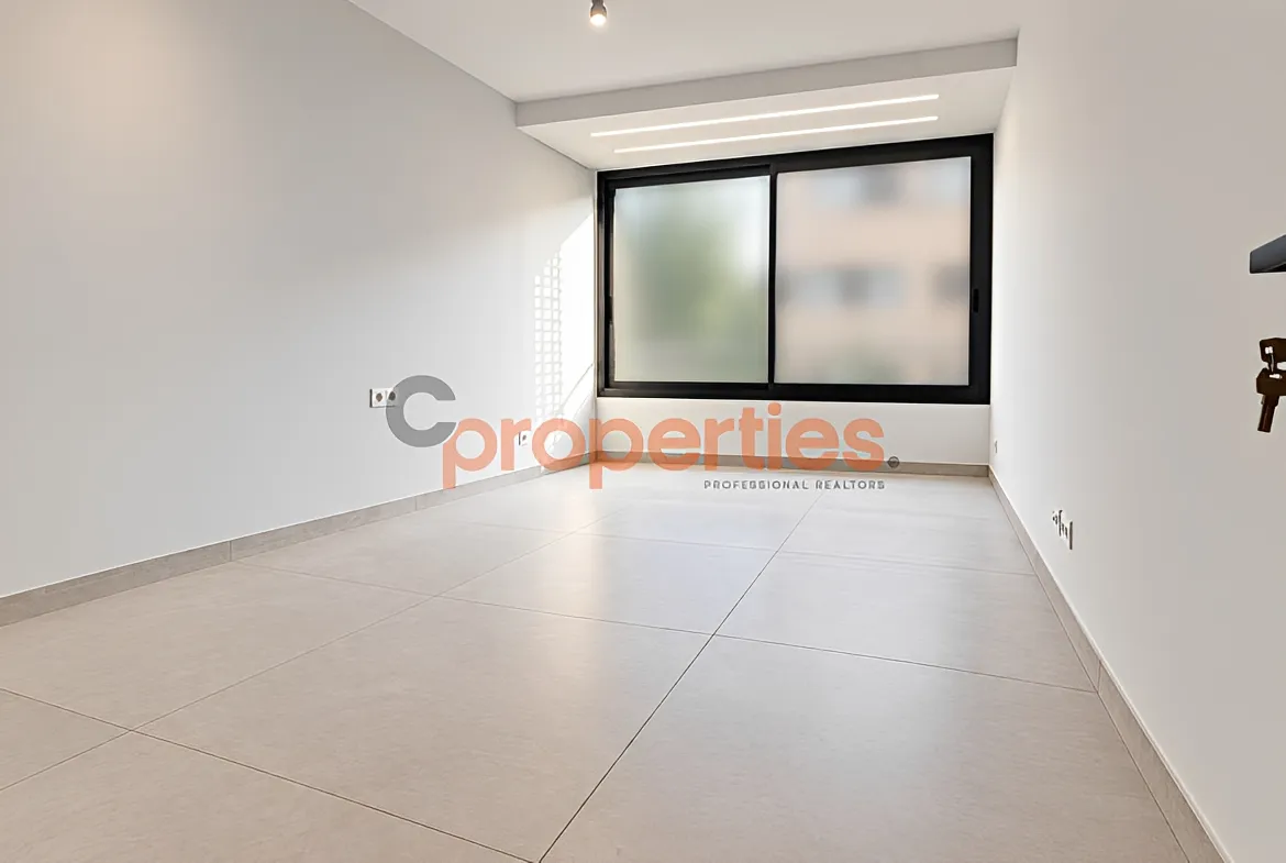 Apartment for Sale in Spears