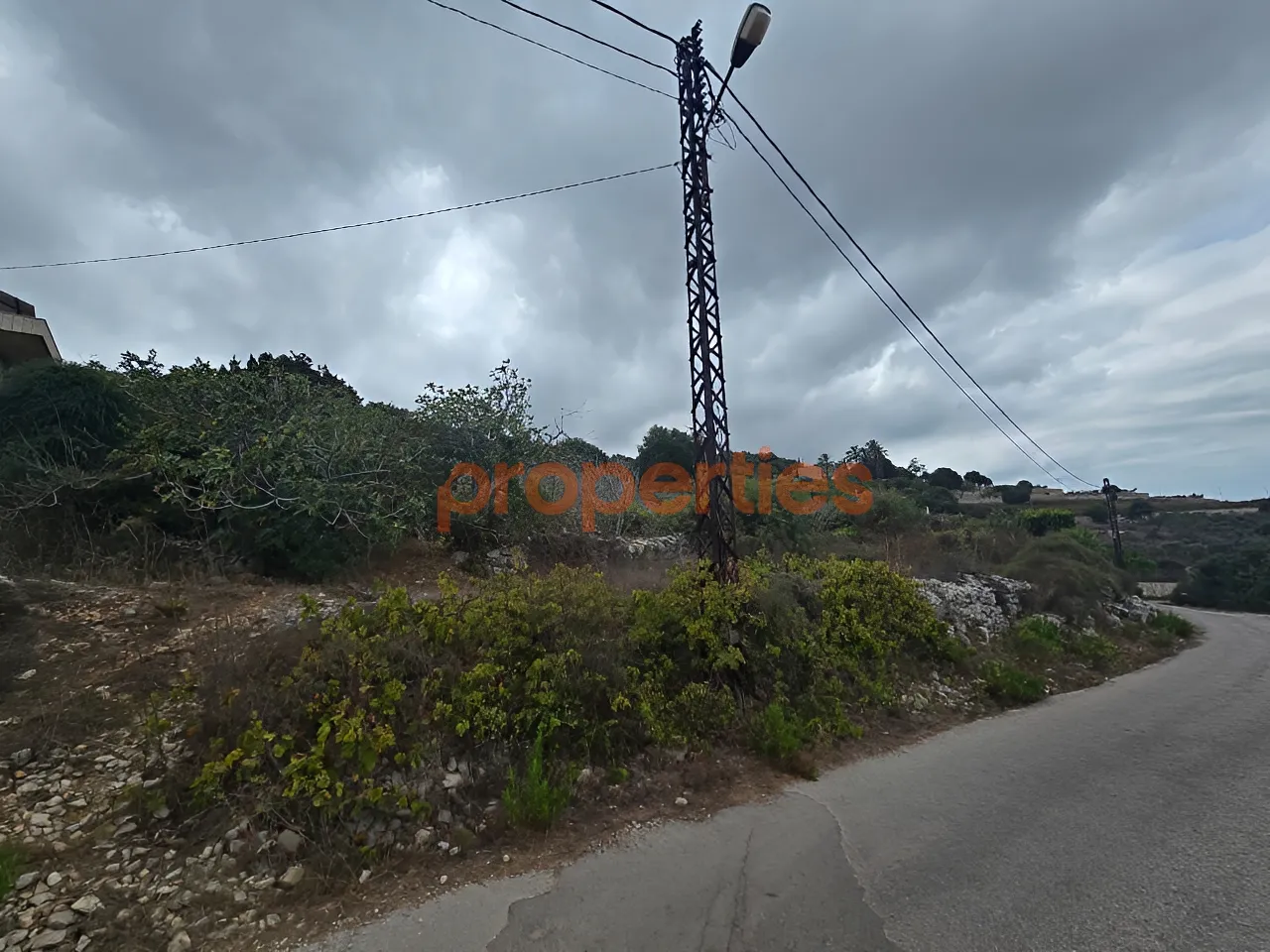 Residential Land for Sale in Maad