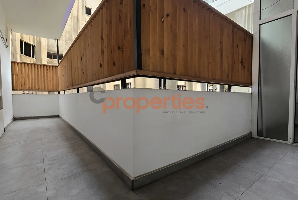 Office for Rent in Forn El Chebbak