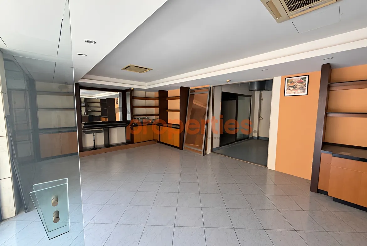 Shop for Rent in Achrafieh