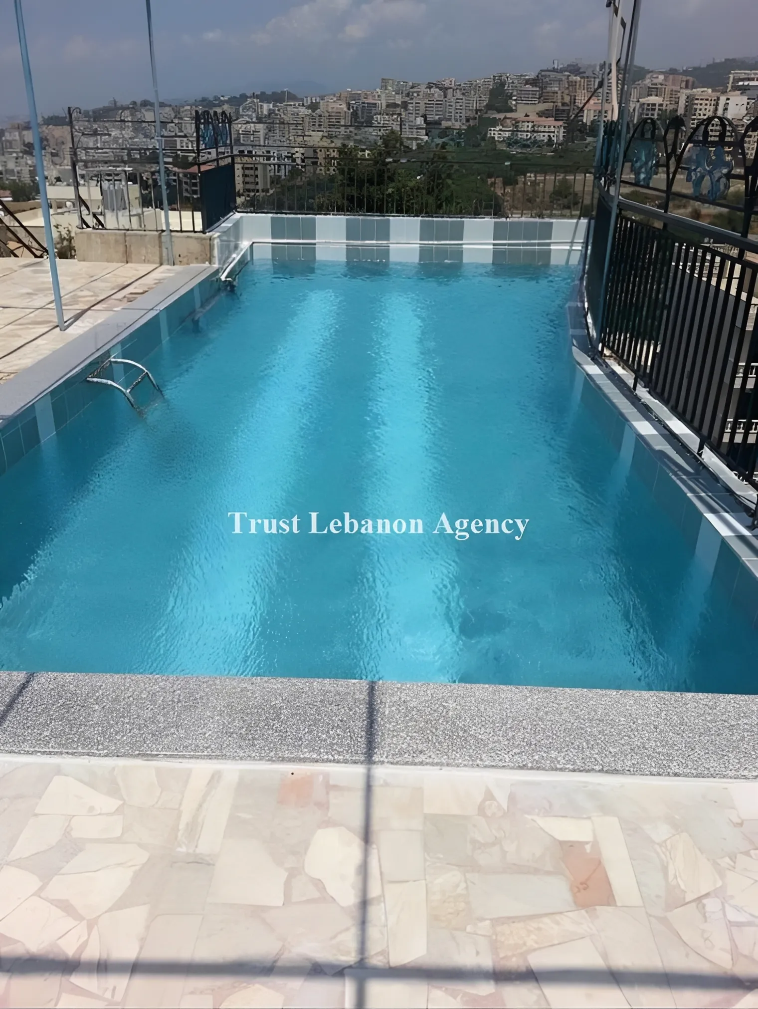 Triplex for Sale in Dohet Aramoun Alay Lebanon
