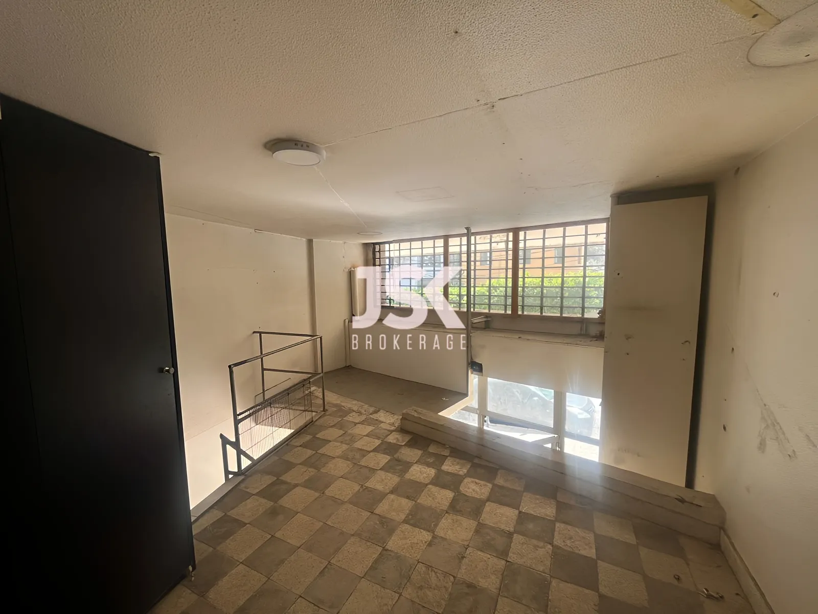 Shop for Rent in Achrafieh