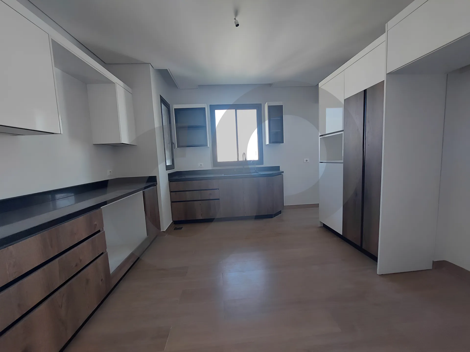 Apartment for Sale in Ras