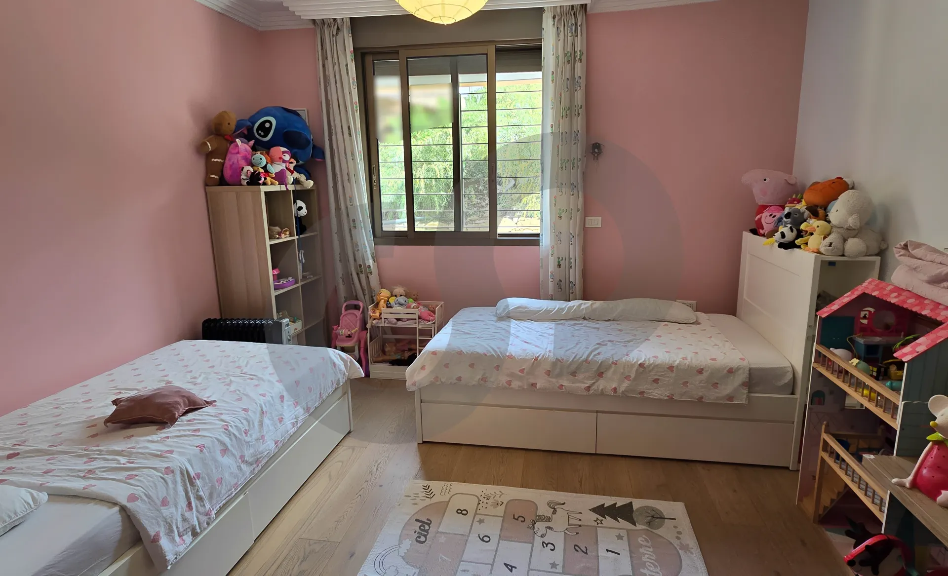Apartment for Sale in Yarzeh - 3 bed, 4 bath