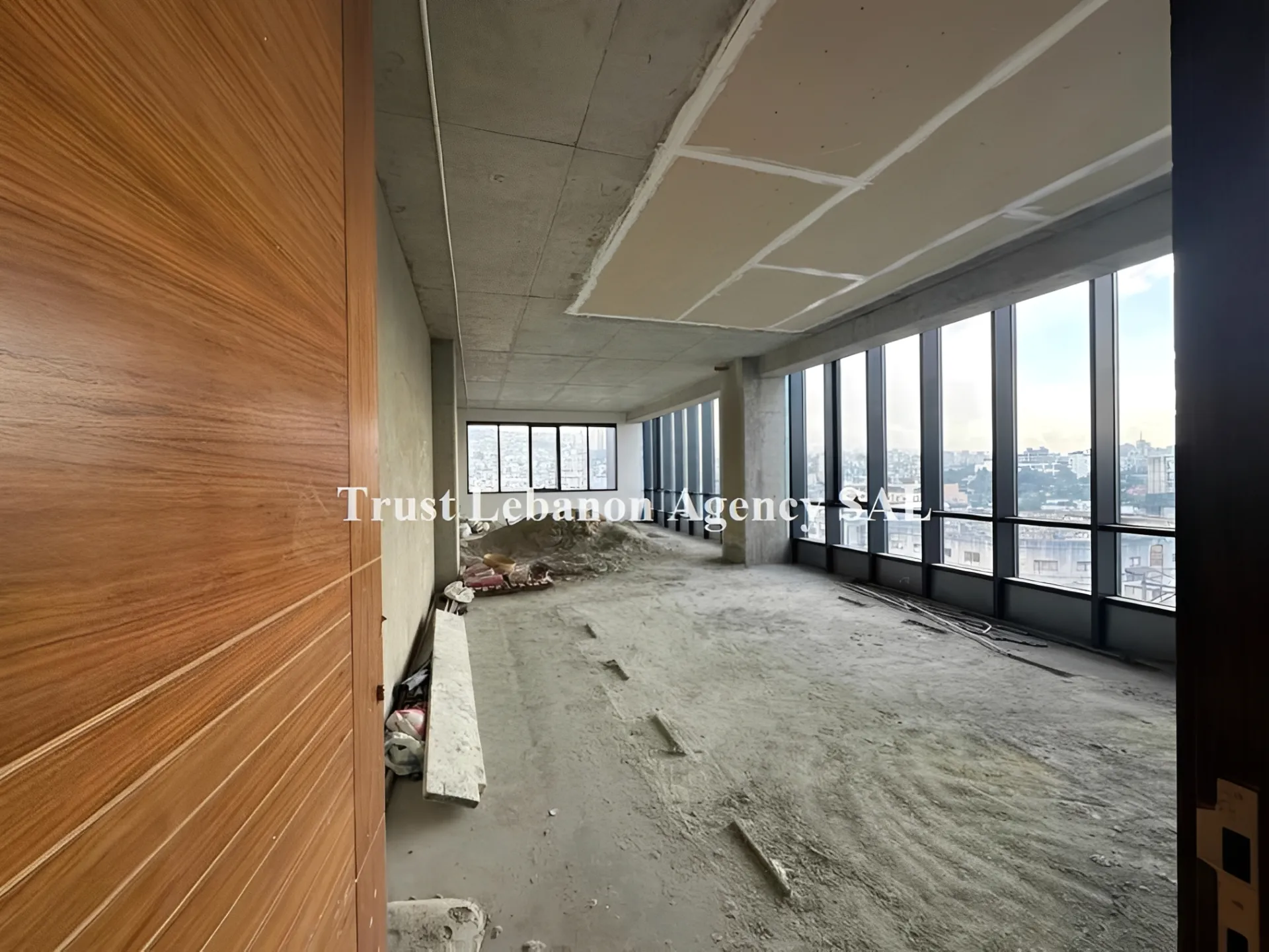 Office For Rent in Metn, Dekweneh