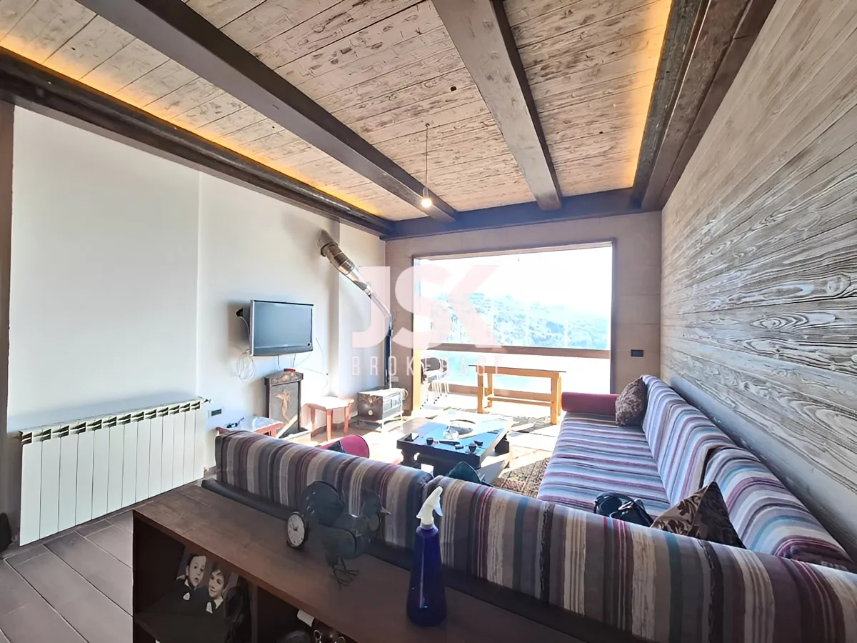 Apartment for Sale in Aachqout, Lebanon - 2 bed, 2 bath