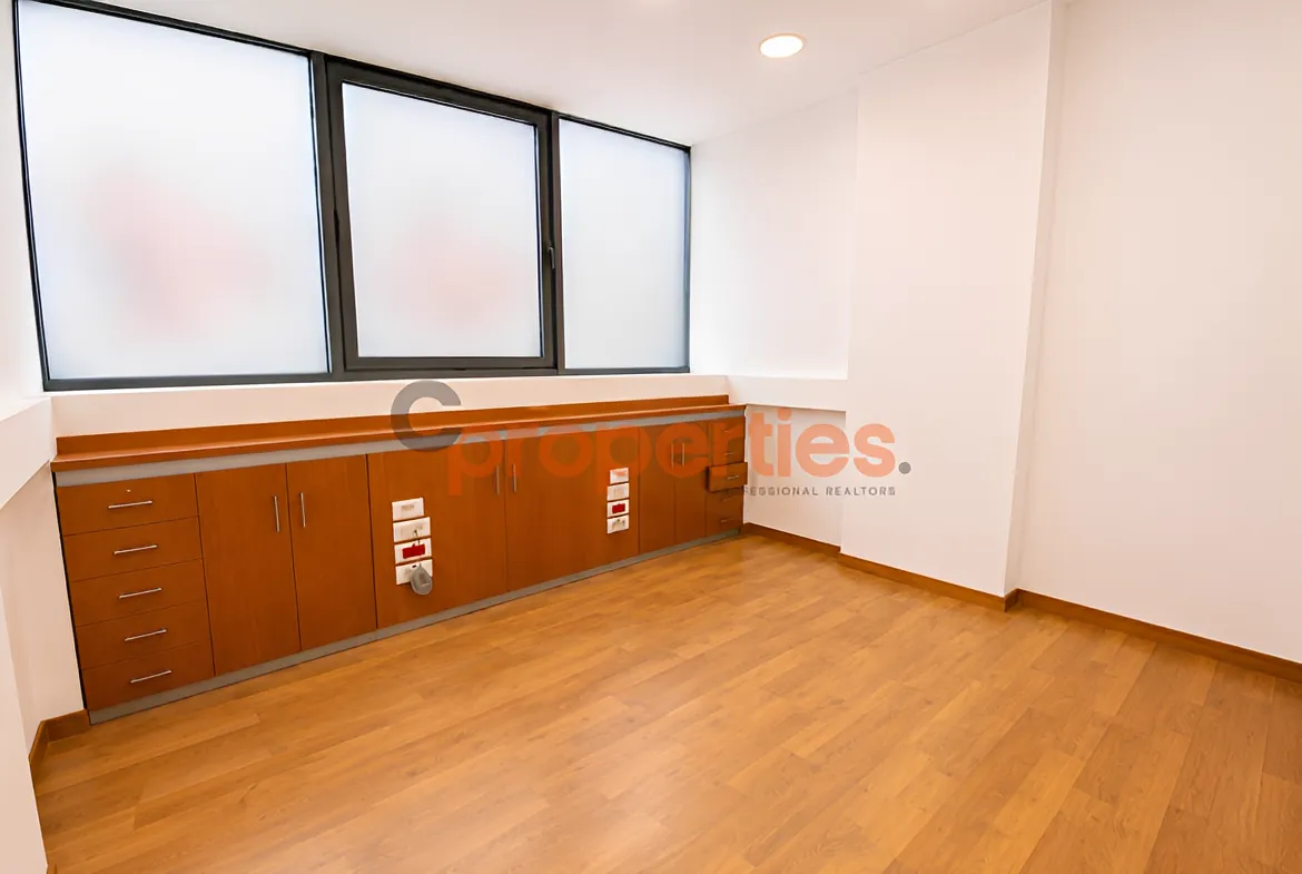 Office for Rent in Zalqa