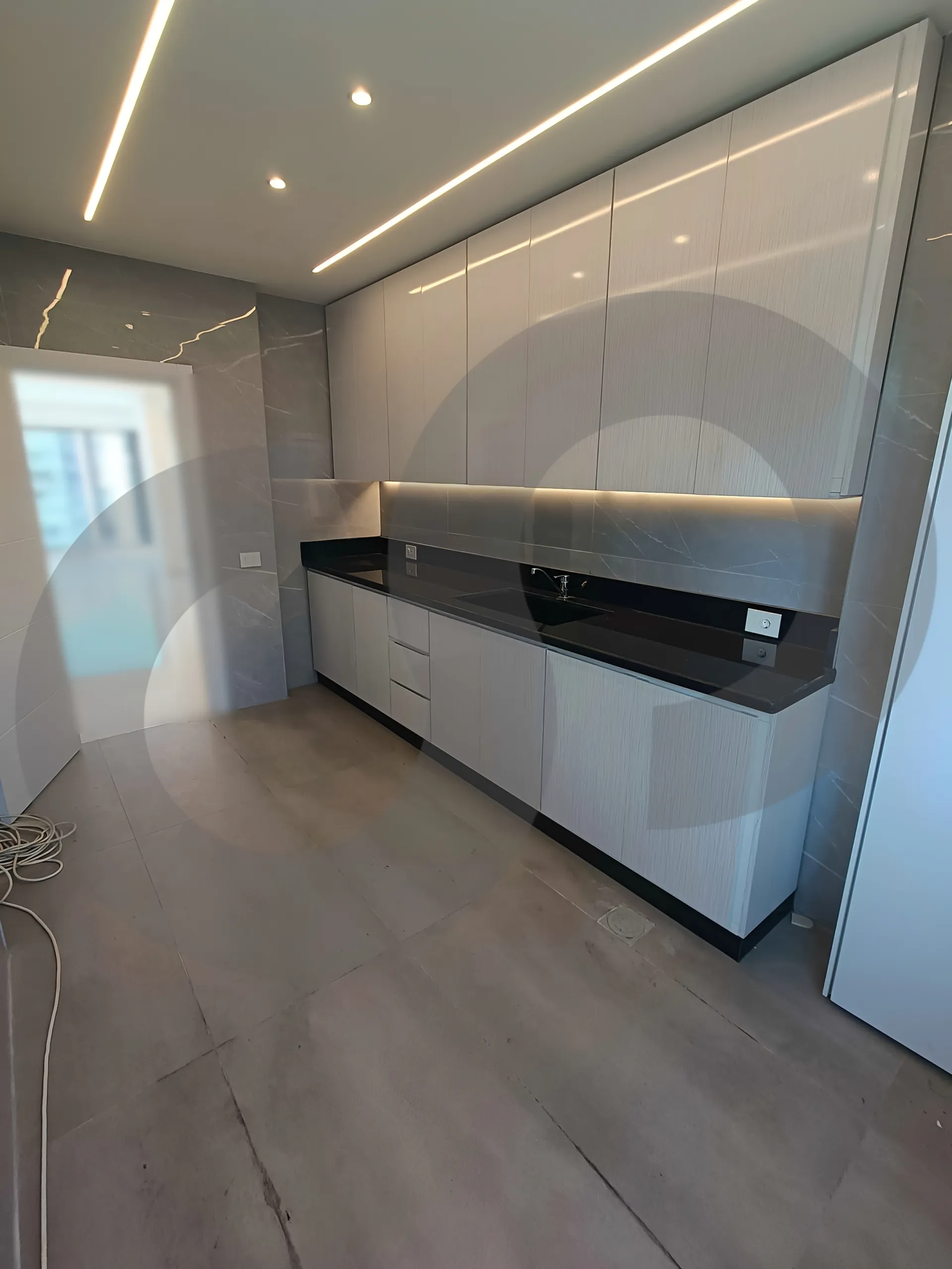 Apartment for Sale in Sakiet El Janzeer