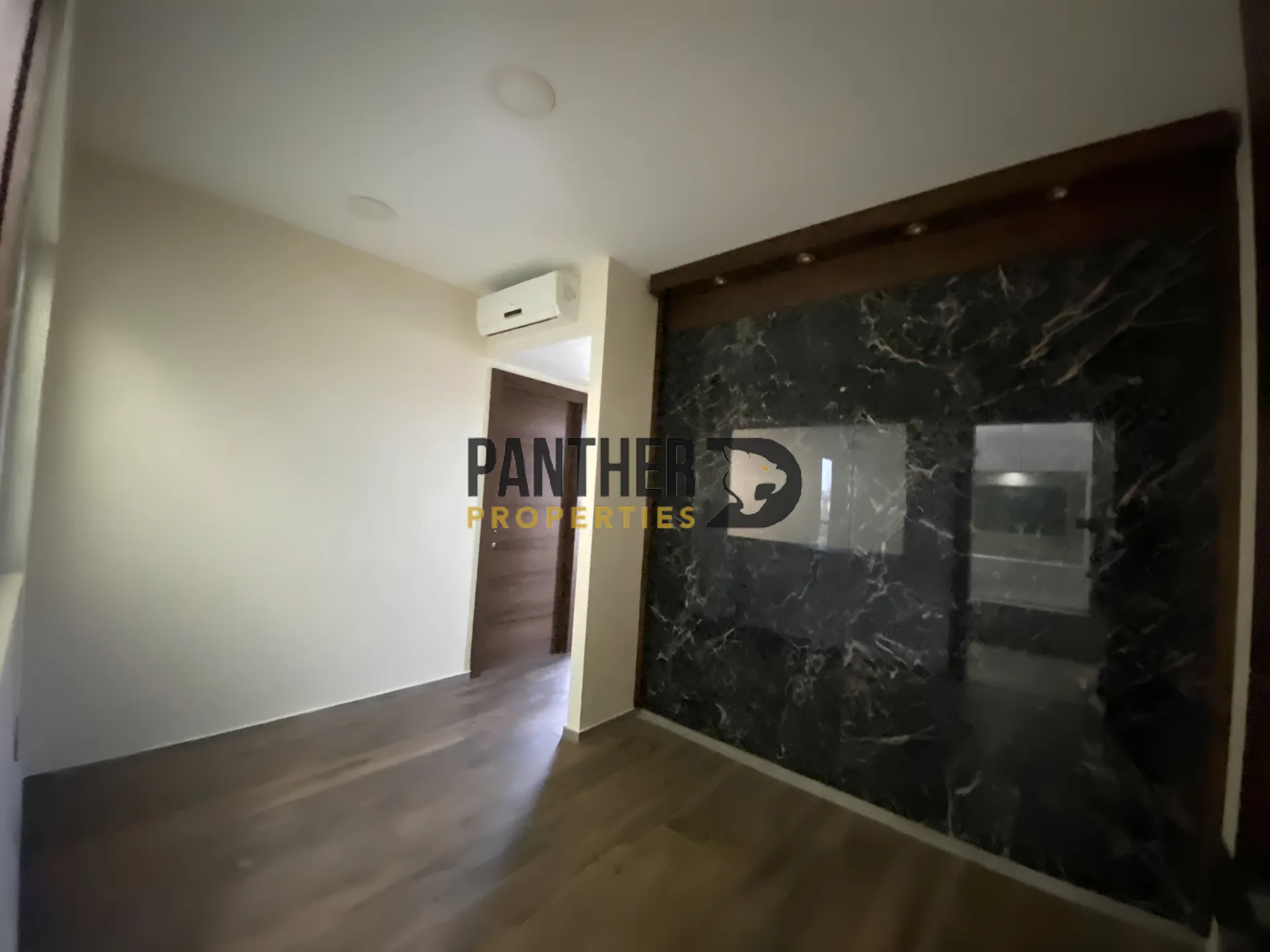 Office for rent in Horch tabet, lebanon