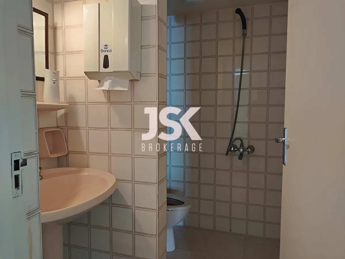 Office for rent in Kaslik