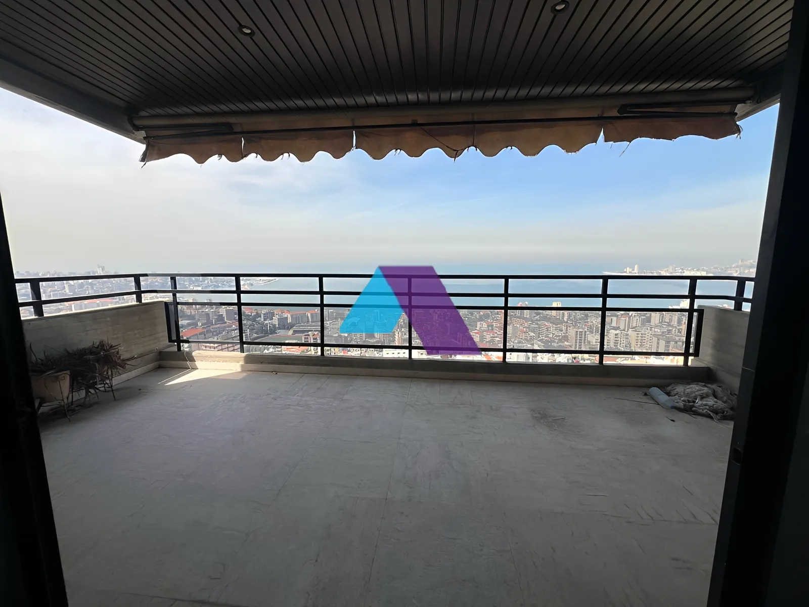 Apartment for Sale in Haret Sakher - 3 bed, 3 bath