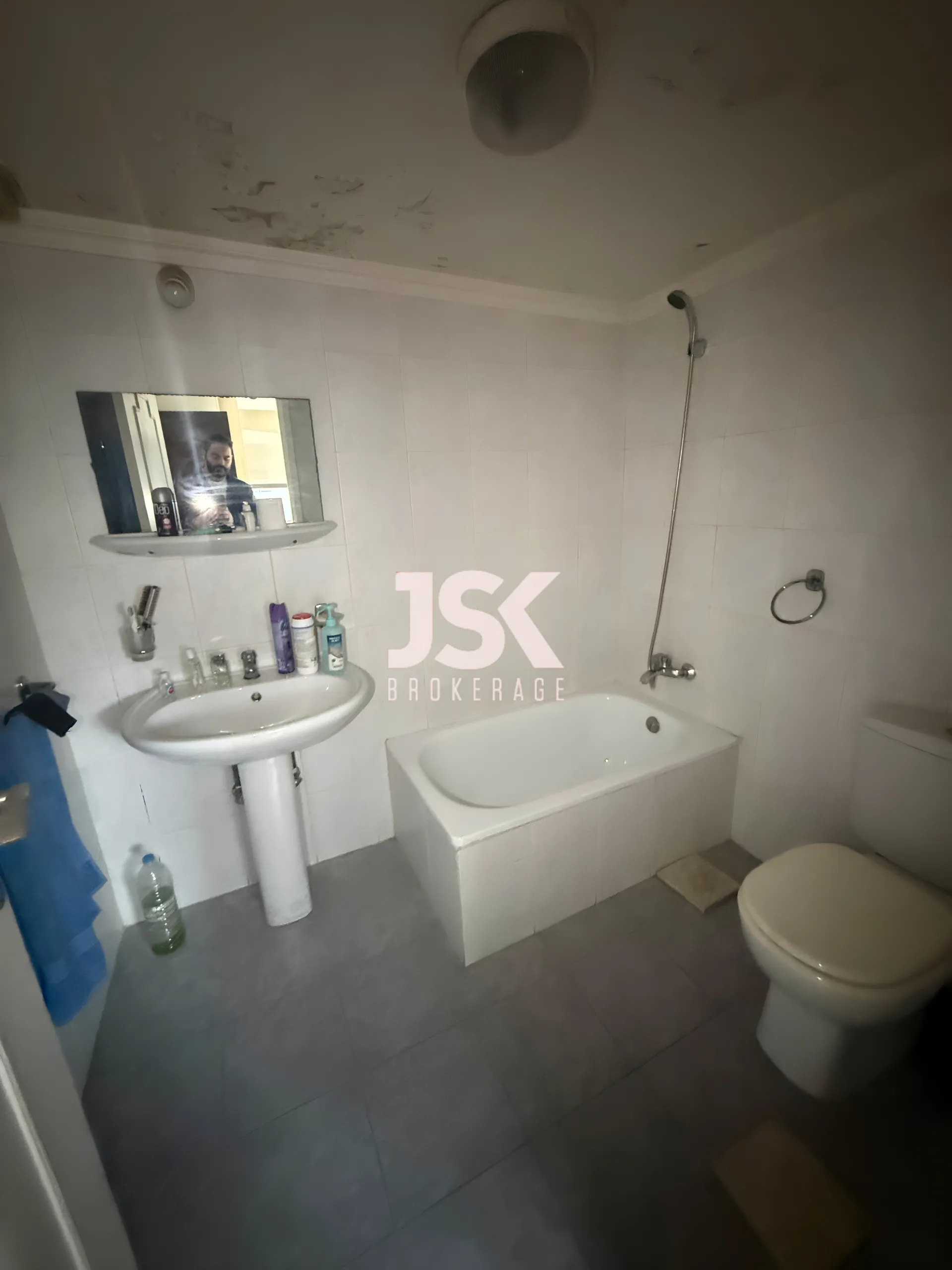 Office for sale in Sad El Baouchriyeh