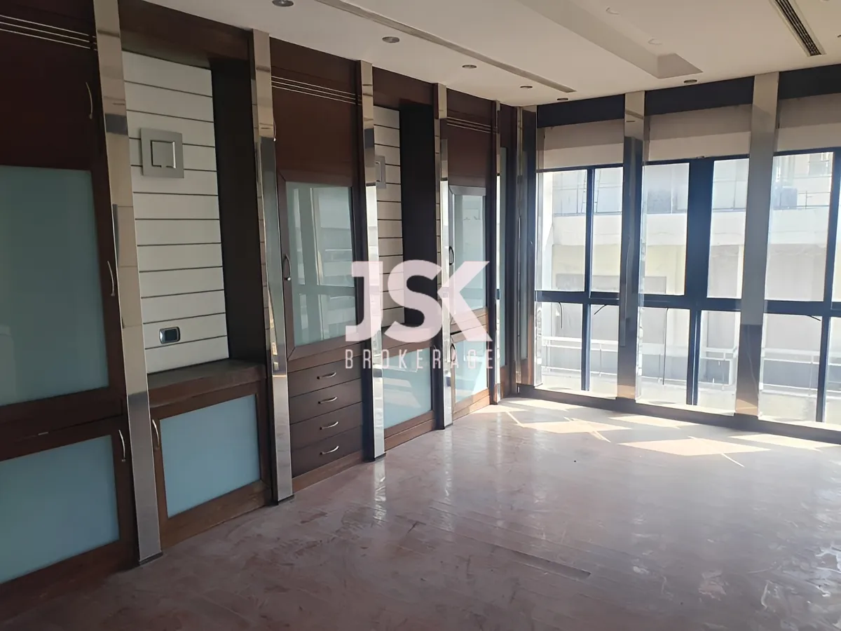 Office for rent in Verdun Beirut