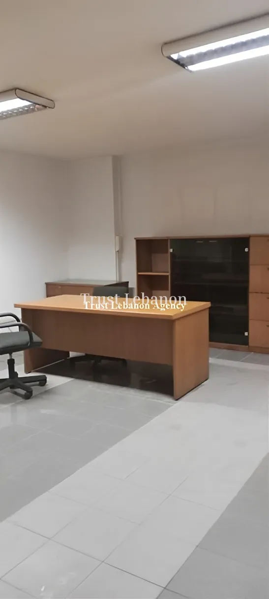 Office for sale in Mar Takla