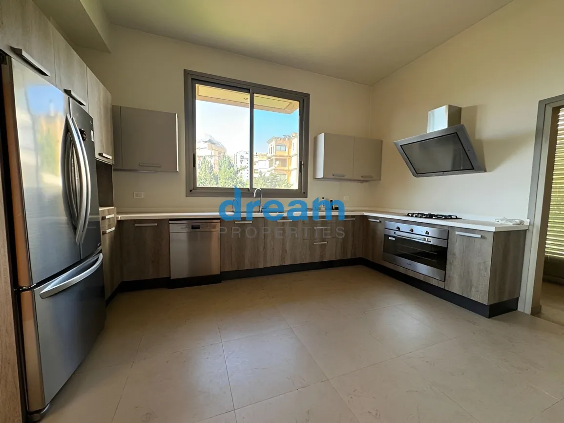 Apartment for sale in Horch Tabet