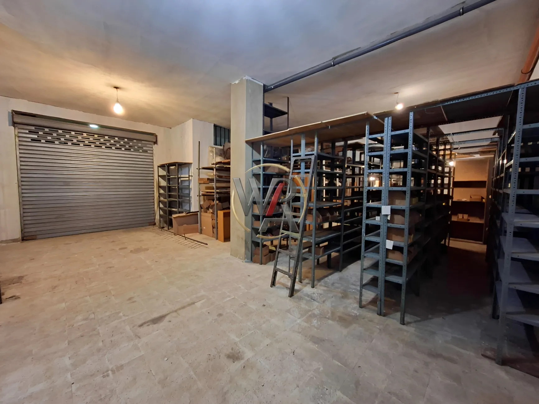 Warehouse for rent in Dekwaneh