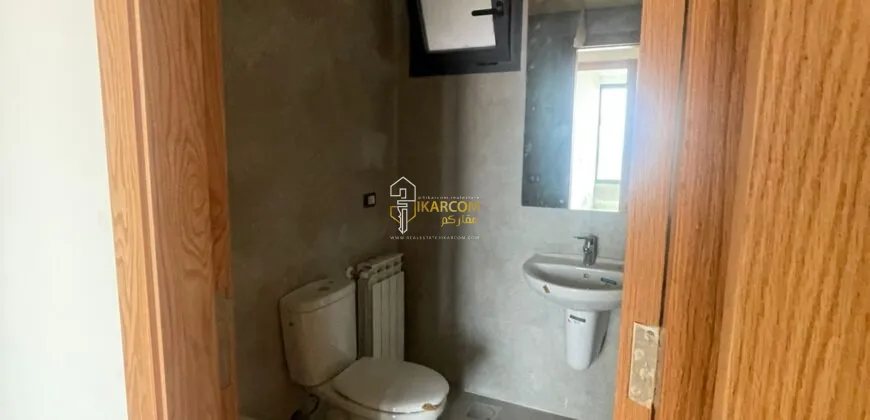 Apartment for rent in Ain Al Mraiseh, Beirut, Lebanon
