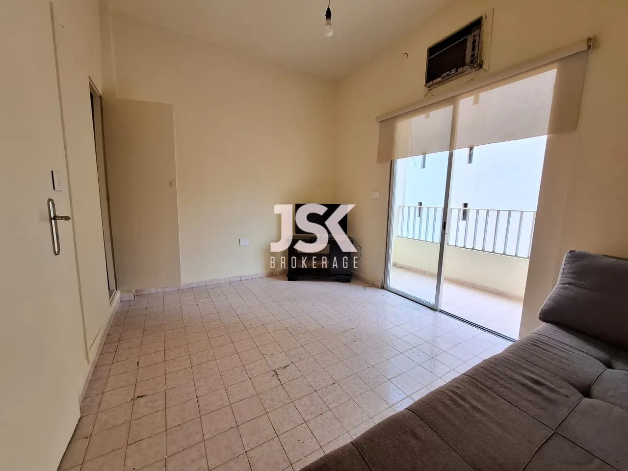 Studio for sale in Kfar Hbab