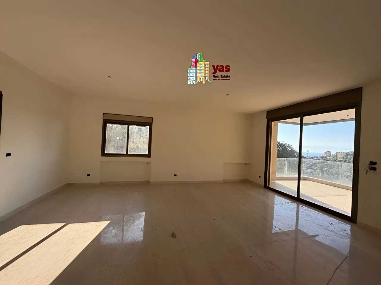 Apartment for Sale in Ballouneh