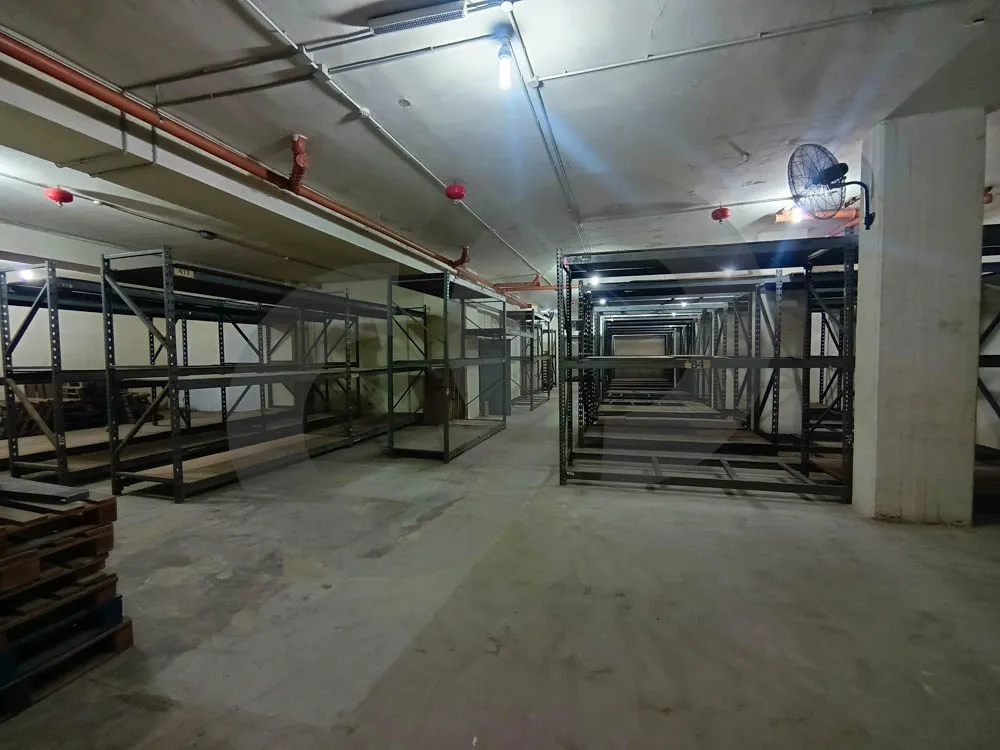 Warehouse for Rent in Jnah
