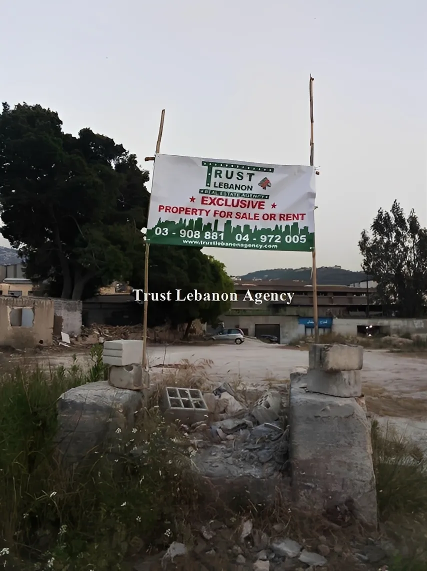 Commercial Property For Sale in Baabda, Kfarchima