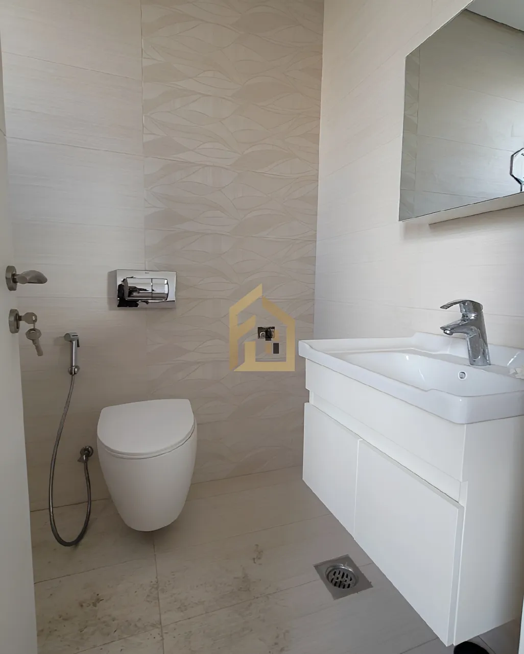 Apartment for sale in Badaro, Beirut, Lebanon - 3 bed, 5 bath