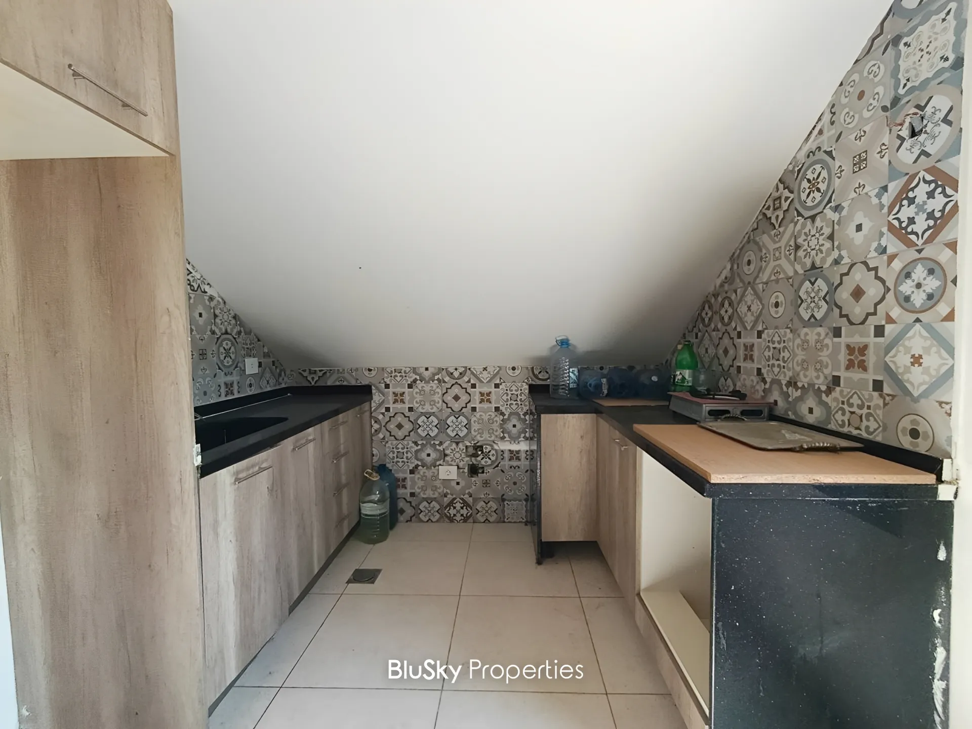 Apartment for rent in Blat, lebanon - 1 bed, 3.0 bath