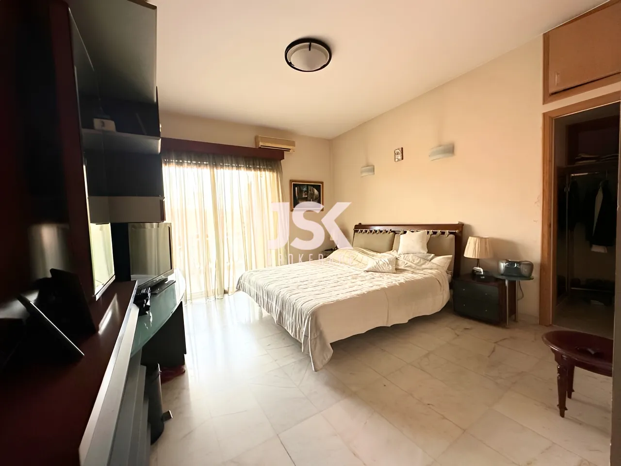 Apartment for Sale in Achrafieh - 3 bed, 3 bath
