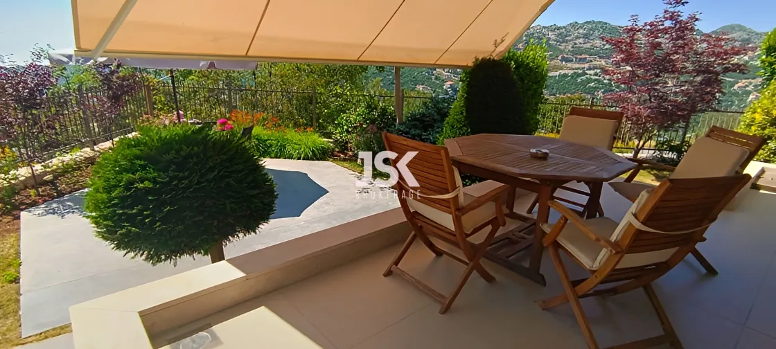 Villa for Sale in Faitroun