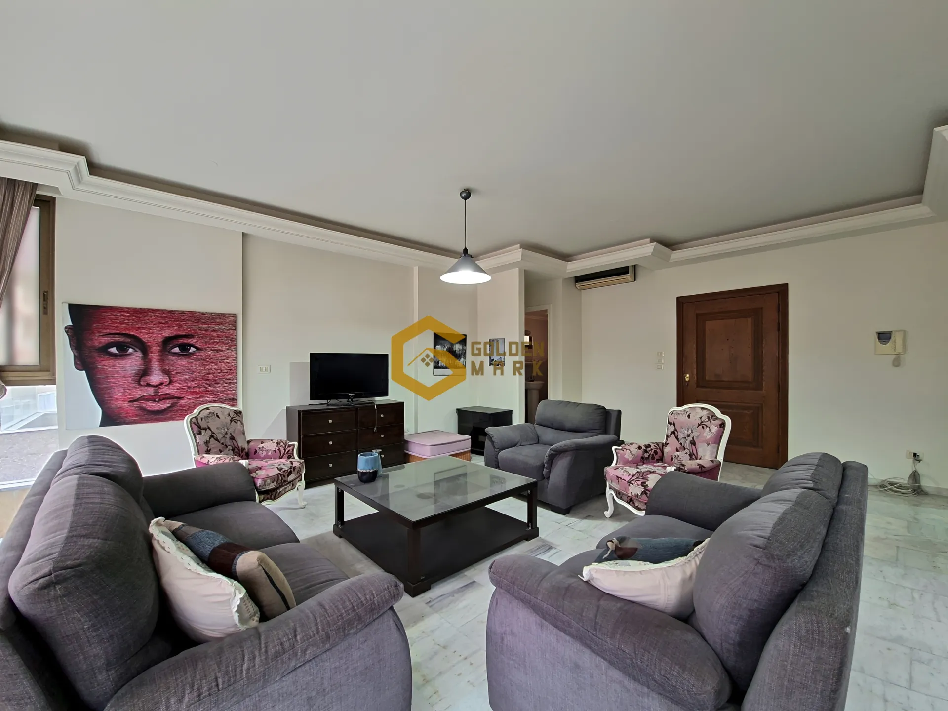 Apartment for Sale in Achrafieh, Beirut - 3 bed, 2 bath