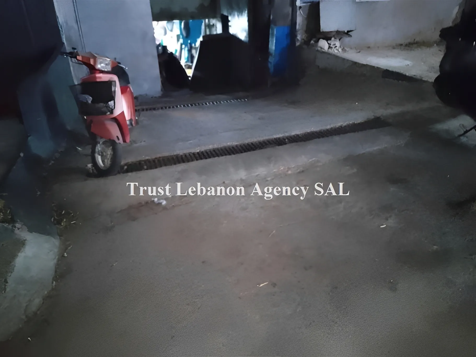 Commercial Property For Sale in Beirut, Chiyah