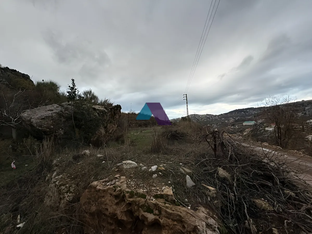Land for Sale in Kfardebian