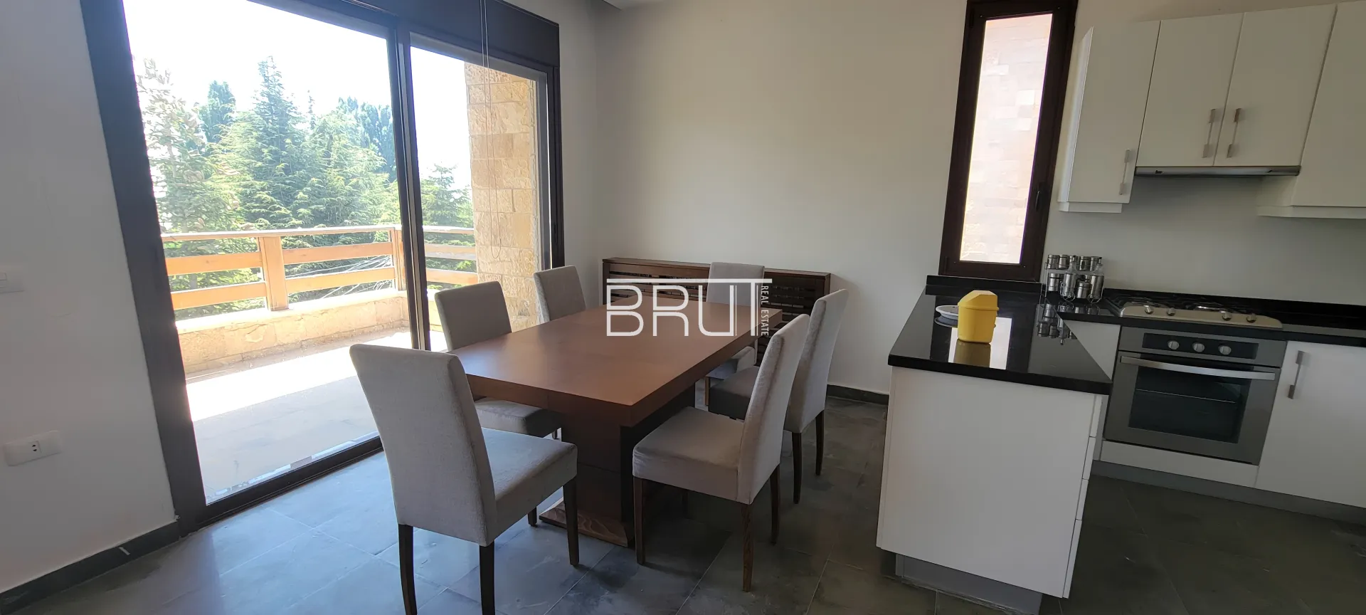 Apartment for Sale in Faqra