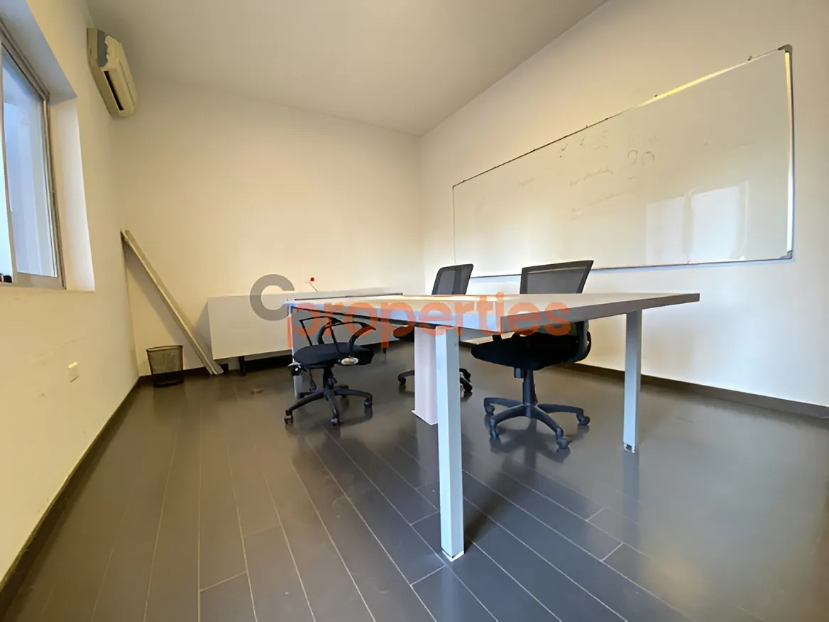 Office for Rent in Zalqa