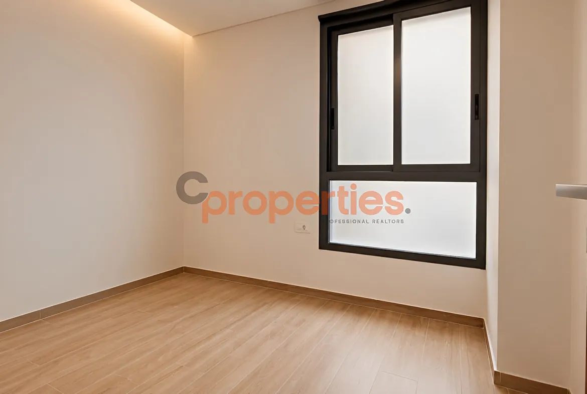 Apartment for Sale in Verdun - 3 bed, 3 bath