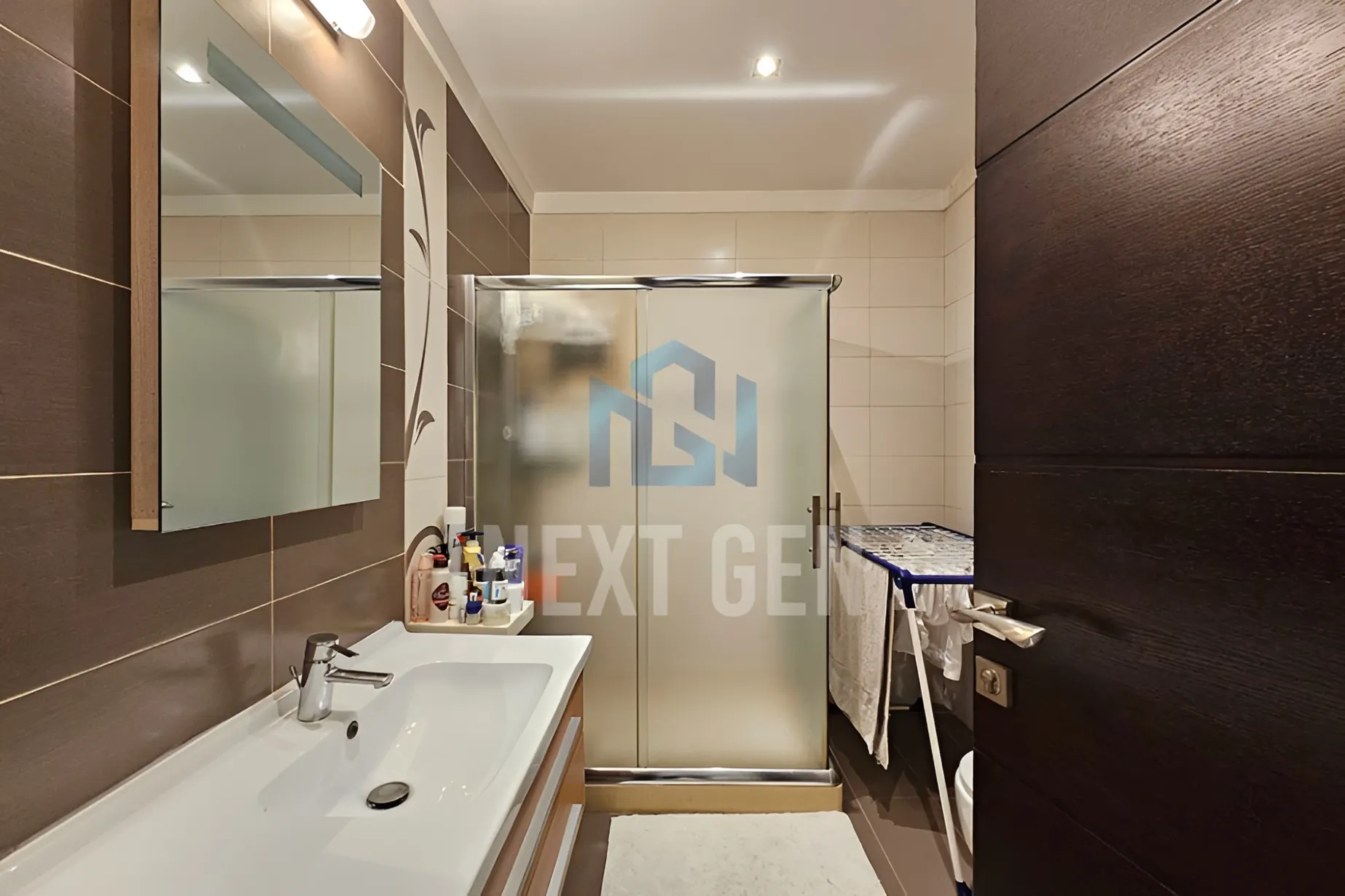 Apartment for sale in Ain Al Mraiseh, Beirut, Lebanon
