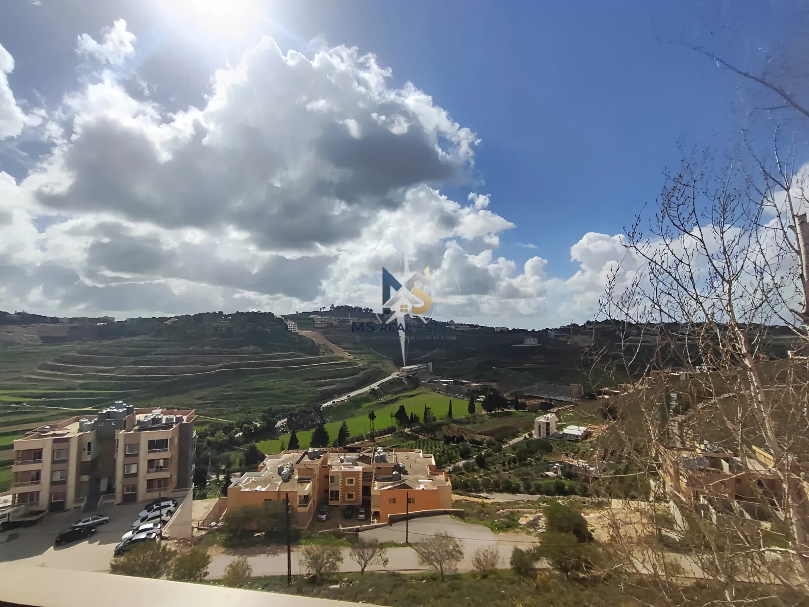 شقة for rent in مزرعة كفر جوز، لبنان