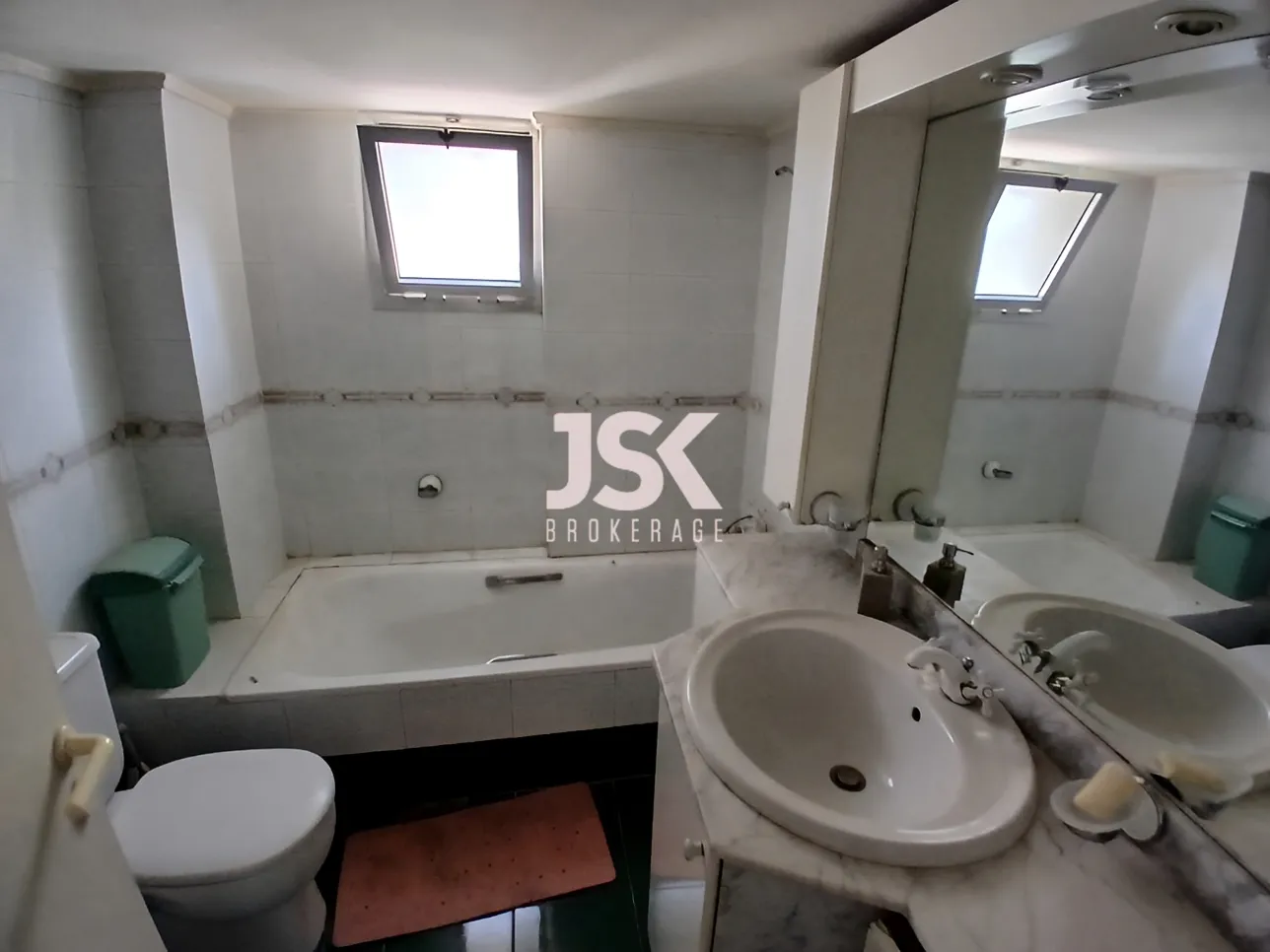 Apartment for Rent in Cornet Chahwan