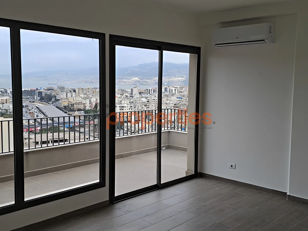 Apartment for Sale in Achrafieh - 2 bed, 3 bath