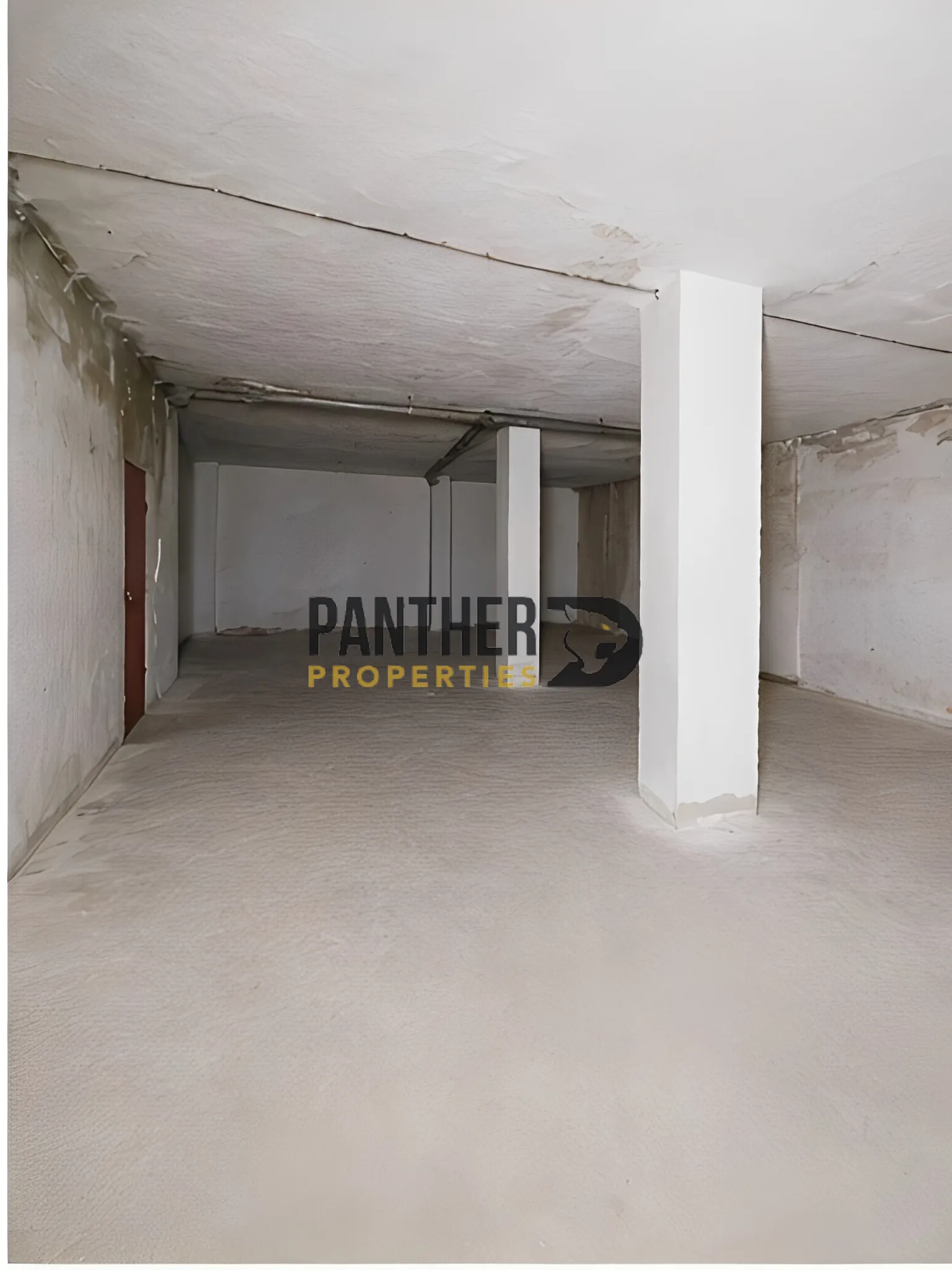 Warehouse for sale in Mazraat Yachoua, Lebanon