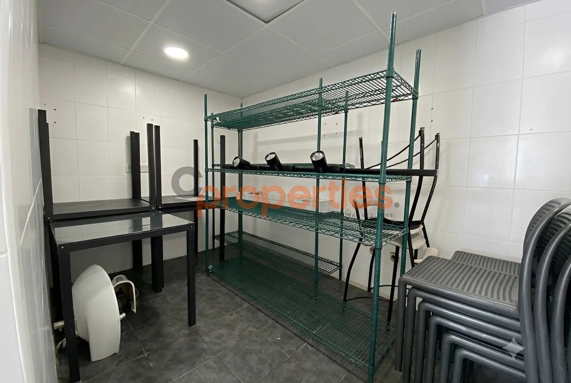 Shop for Rent in Kafr