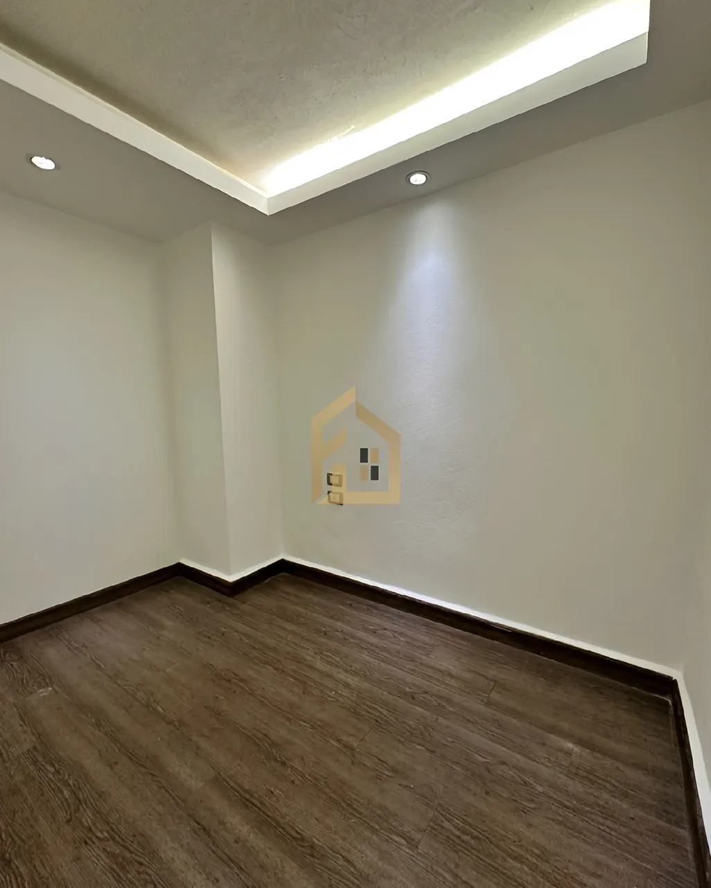 Shop for rent in Jdeideh, Lebanon