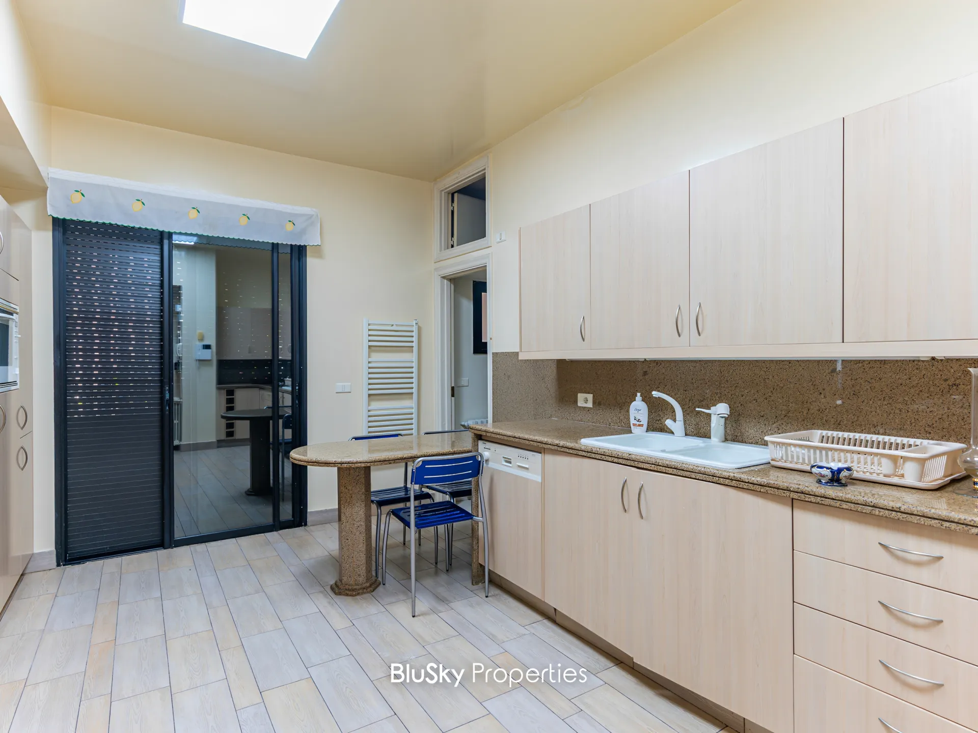 Apartment for rent in Beit Meri