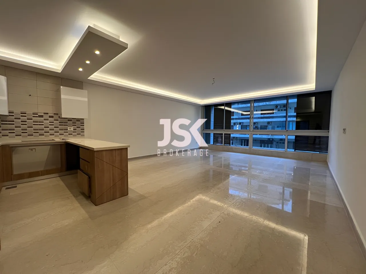 Apartment for Rent in Achrafieh - 2 bed, 2 bath
